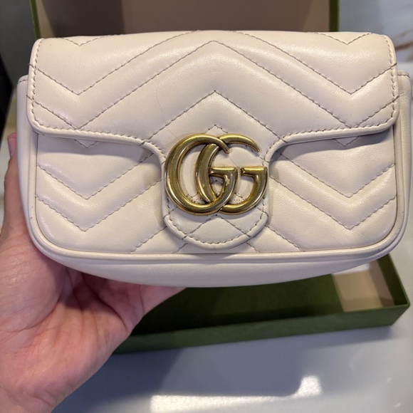 White GG marmont bag Authentic - Picture 2 of 7
